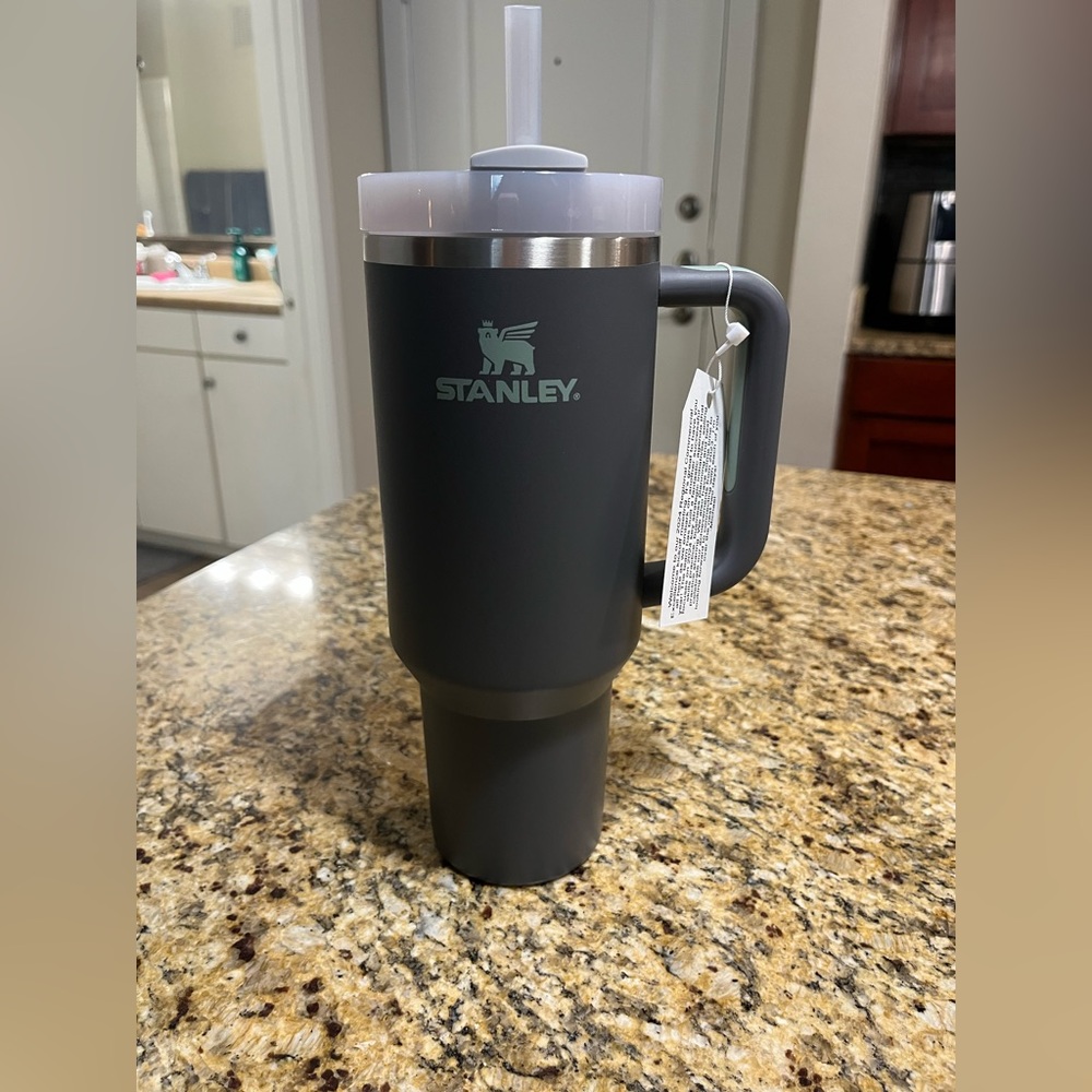40 oz Stanley NWT